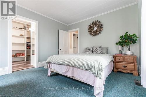 2245 4Th Avenue W, Owen Sound, ON - Indoor Photo Showing Bedroom