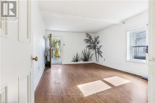 2245 4Th Avenue W, Owen Sound, ON - Indoor Photo Showing Other Room