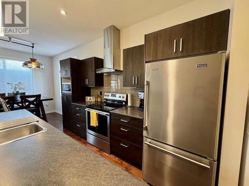 838 Oakville Street Unit# 101, Penticton, BC - Indoor Photo Showing Kitchen With Stainless Steel Kitchen