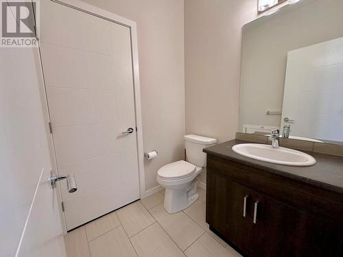 838 Oakville Street Unit# 101, Penticton, BC - Indoor Photo Showing Bathroom