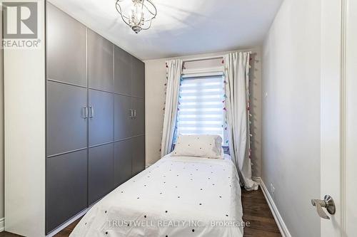 2 Liscombe Road, Toronto, ON - Indoor Photo Showing Bedroom