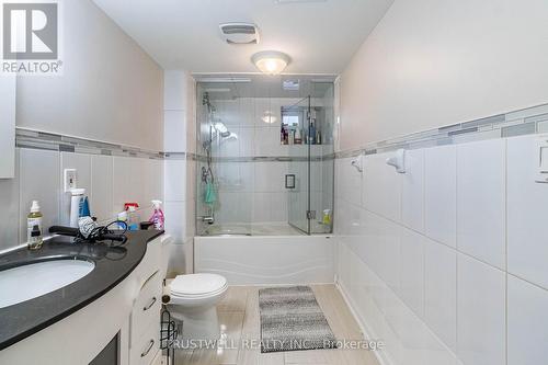 2 Liscombe Road, Toronto, ON - Indoor Photo Showing Bathroom