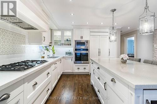 2 Liscombe Road, Toronto, ON - Indoor Photo Showing Kitchen With Upgraded Kitchen