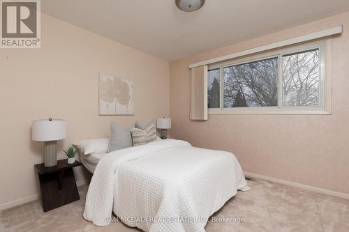 263 Chantenay Drive, Mississauga, ON - Indoor Photo Showing Bedroom