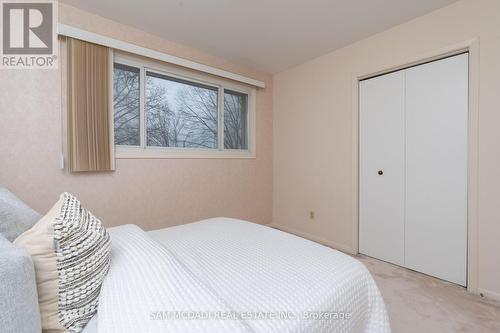 263 Chantenay Drive, Mississauga, ON - Indoor Photo Showing Bedroom