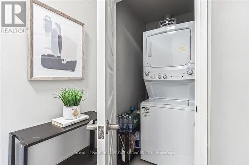 535 - 102 Grovewood Common, Oakville, ON - Indoor Photo Showing Laundry Room