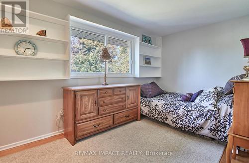 214 Marigold Avenue N, Oshawa (Centennial), ON - Indoor Photo Showing Bedroom