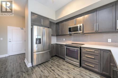 1110 - 240 Villagewalk Boulevard, London, ON - Indoor Photo Showing Kitchen With Stainless Steel Kitchen