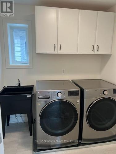 B - 10 Cockburn Street, Ottawa, ON - Indoor Photo Showing Laundry Room