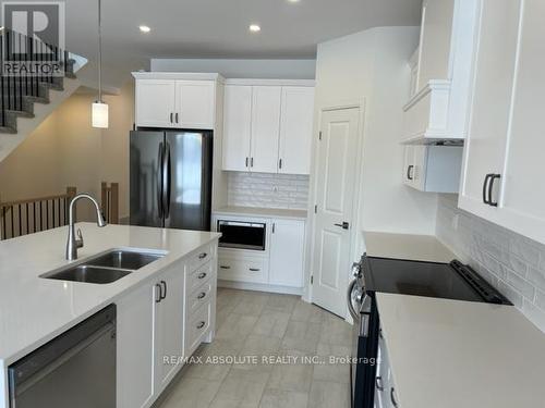 B - 10 Cockburn Street, Ottawa, ON - Indoor Photo Showing Kitchen With Double Sink With Upgraded Kitchen