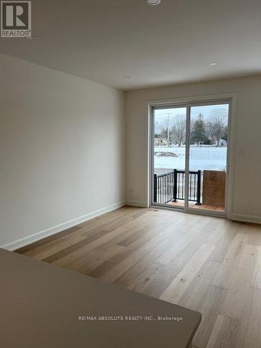 B - 10 Cockburn Street, Ottawa, ON - Indoor Photo Showing Other Room