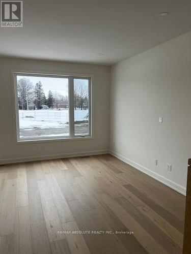 B - 10 Cockburn Street, Ottawa, ON - Indoor Photo Showing Other Room