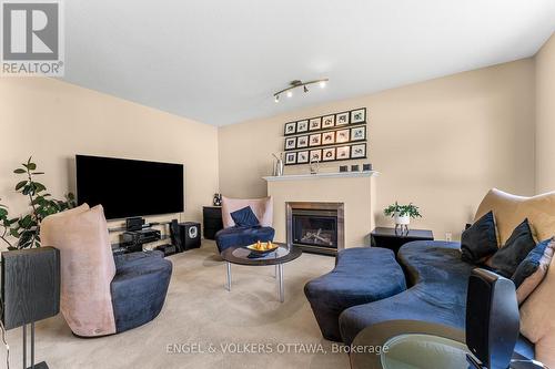 2 Knotwood Court, Ottawa, ON - Indoor Photo Showing Living Room With Fireplace