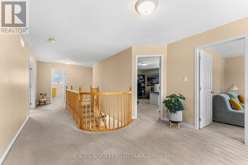 2 Knotwood Court, Ottawa, ON - Indoor Photo Showing Other Room