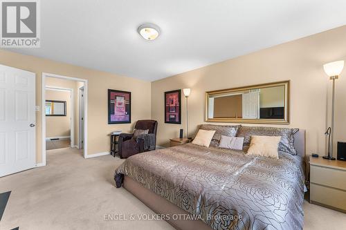 2 Knotwood Court, Ottawa, ON - Indoor Photo Showing Bedroom