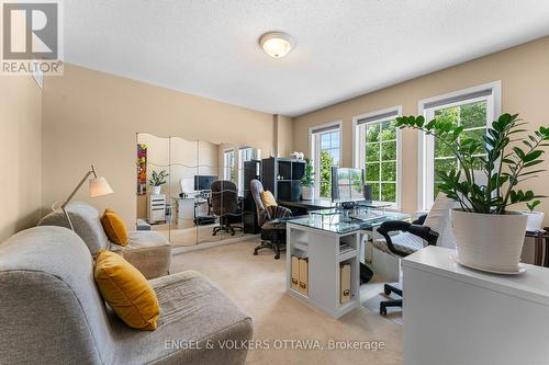 2 Knotwood Court, Ottawa, ON - Indoor