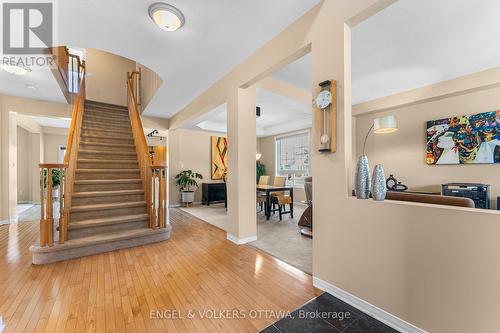 2 Knotwood Court, Ottawa, ON - Indoor Photo Showing Other Room