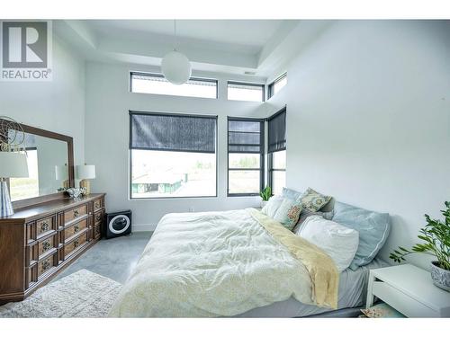 4380 Wallace Hill Road, Kelowna, BC - Indoor Photo Showing Bedroom