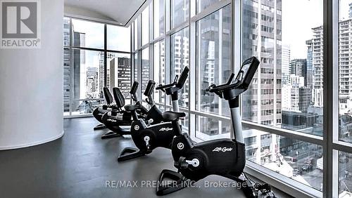 1411 - 1 Bloor Street E, Toronto, ON - Indoor Photo Showing Gym Room