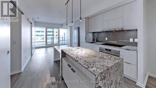 1411 - 1 Bloor Street E, Toronto, ON - Indoor Photo Showing Kitchen With Upgraded Kitchen