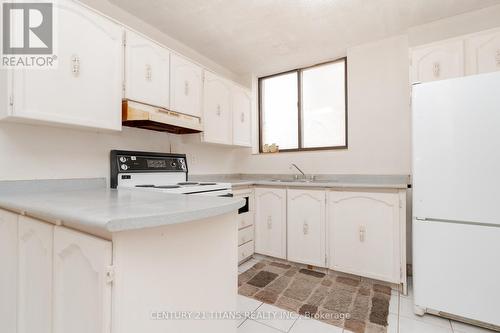 328 - 665 Kennedy Road, Toronto, ON - Indoor Photo Showing Kitchen