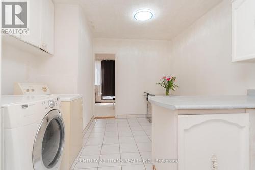 328 - 665 Kennedy Road, Toronto, ON - Indoor Photo Showing Laundry Room