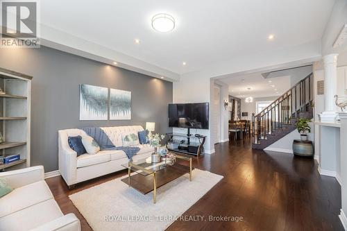 1407 Chretien Street, Milton, ON - Indoor Photo Showing Living Room