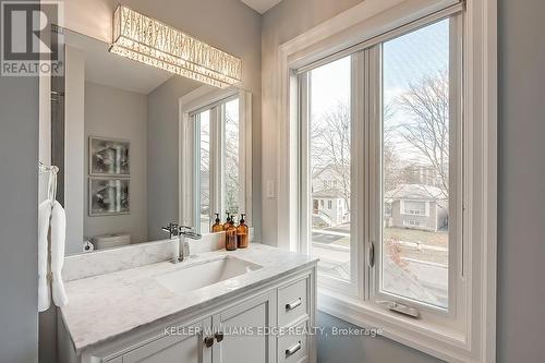 14 Bowsprit Avenue, Toronto, ON - Indoor Photo Showing Bathroom