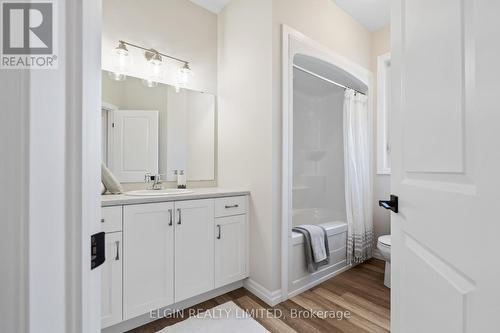 61 Canary Street, Tillsonburg, ON - Indoor Photo Showing Bathroom