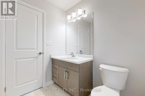 7461 Majestic Trail, Niagara Falls, ON - Indoor Photo Showing Bathroom