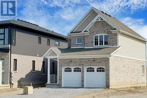 7461 Majestic Trail, Niagara Falls, ON - Outdoor