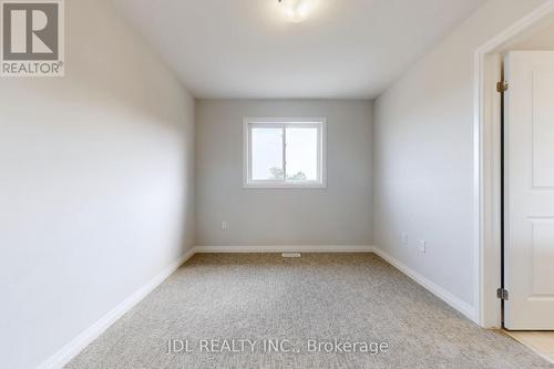 7461 Majestic Trail, Niagara Falls, ON - Indoor Photo Showing Other Room