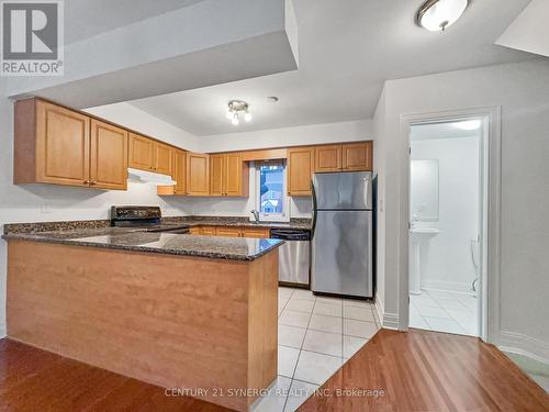 M2 - 345 Bronson Avenue, Ottawa, ON - Indoor Photo Showing Kitchen