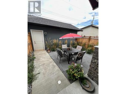 1046 Martin Avenue Unit# 3, Kelowna, BC - Outdoor With Exterior