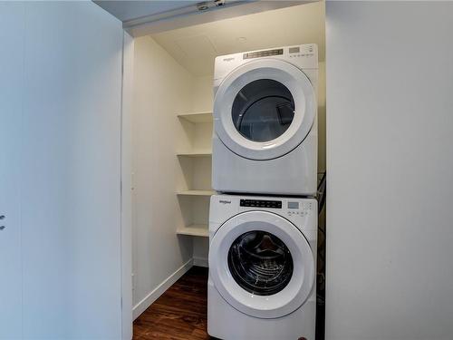 708-363 Tyee Rd, Victoria, BC - Indoor Photo Showing Laundry Room