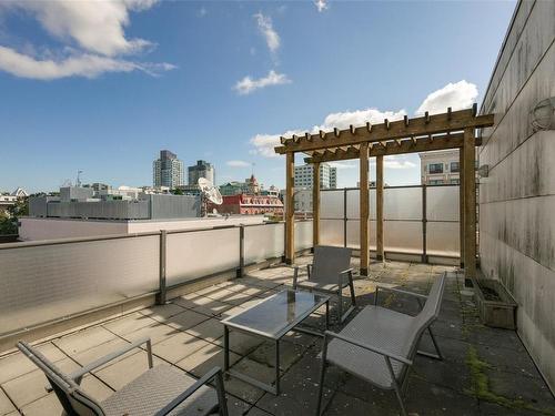 203-610 Johnson St, Victoria, BC - Outdoor