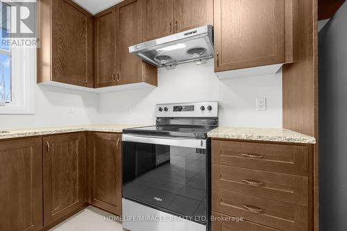 9793 Keele Street, Vaughan, ON - Indoor Photo Showing Kitchen