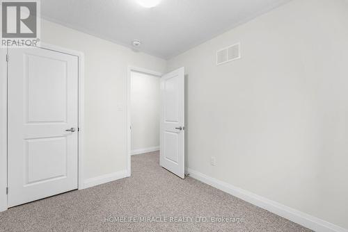 9793 Keele Street, Vaughan, ON - Indoor Photo Showing Other Room