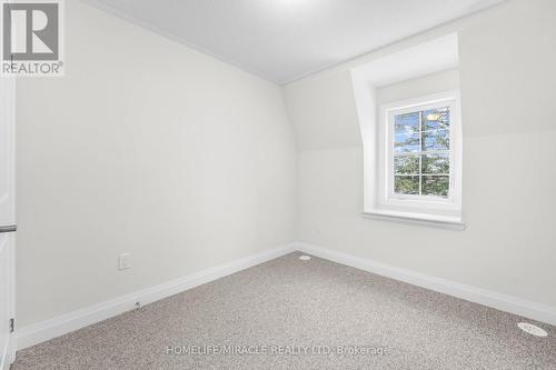 9793 Keele Street, Vaughan, ON - Indoor Photo Showing Other Room