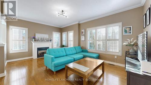 275 Peak Point Boulevard, Vaughan, ON - Indoor Photo Showing Living Room With Fireplace