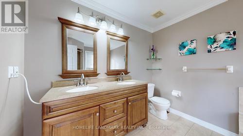 275 Peak Point Boulevard, Vaughan, ON - Indoor Photo Showing Bathroom