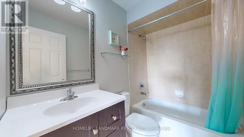 275 Peak Point Boulevard, Vaughan, ON - Indoor Photo Showing Bathroom