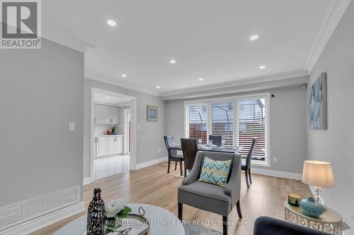 51 Sweetwood Circle, Brampton, ON - Indoor Photo Showing Living Room