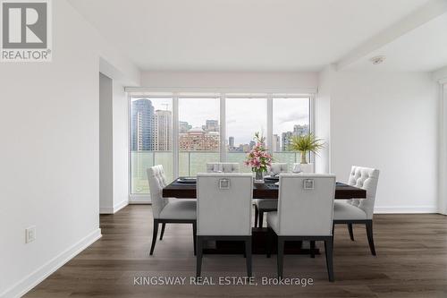 1404 - 3883 Quartz Road, Mississauga, ON - Indoor Photo Showing Dining Room