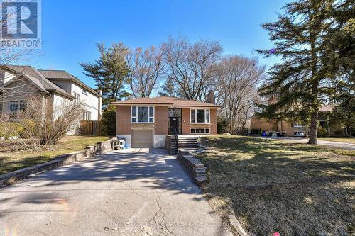 445 Willis Drive, Oakville, ON - Outdoor