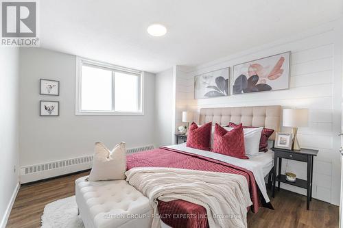 Ph-2 - 1100 Caven Street, Mississauga, ON - Indoor Photo Showing Bedroom