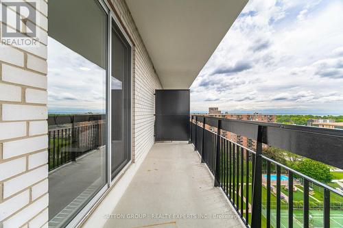 Ph-2 - 1100 Caven Street, Mississauga, ON - Outdoor With Balcony With Exterior