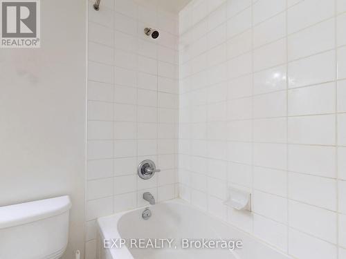 2207 - 385 Prince Of Wales Drive, Mississauga, ON - Indoor Photo Showing Bathroom