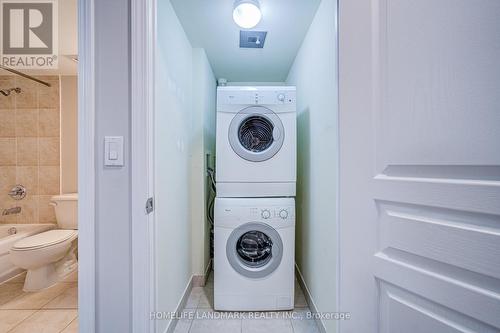 1109 - 55 South Town Centre Boulevard, Markham, ON - Indoor Photo Showing Laundry Room