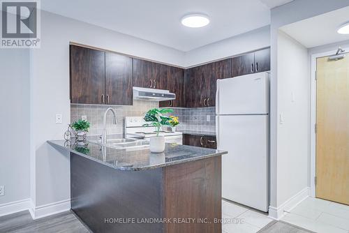 1109 - 55 South Town Centre Boulevard, Markham, ON - Indoor Photo Showing Kitchen